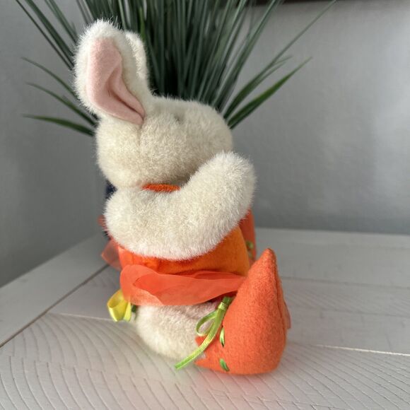 Muffy VanderBear A Salad Ballad “Waltz of the Veges” HOPPY VANDERHARE as Carrot - Picture 3 of 8